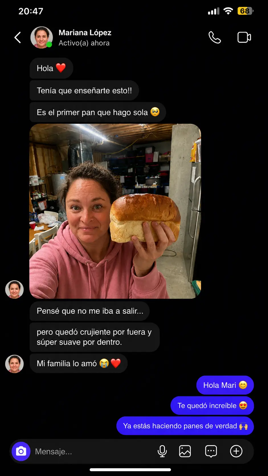 Conversación con Mariana López mostrando su primer pan artesanal